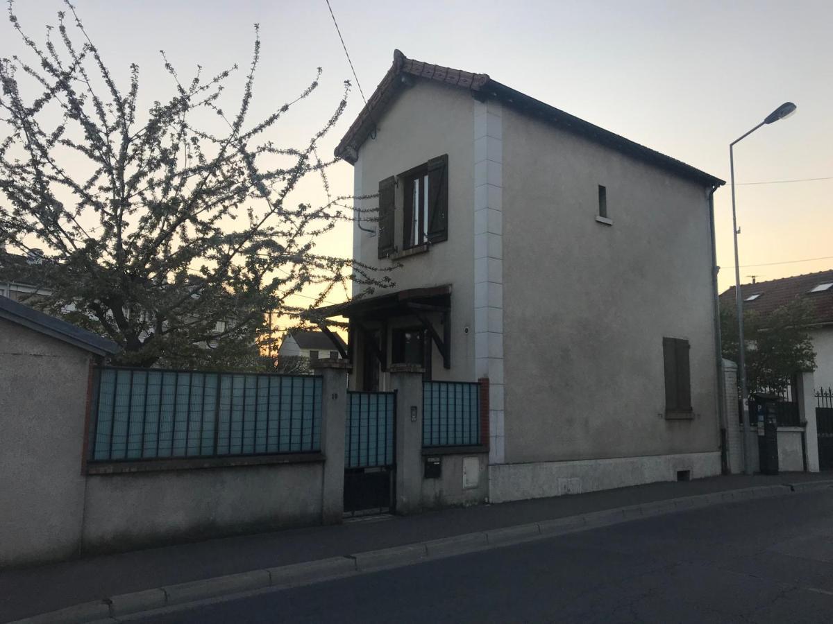 Alloappartmeuble_L'Emeraude Houilles Luaran gambar